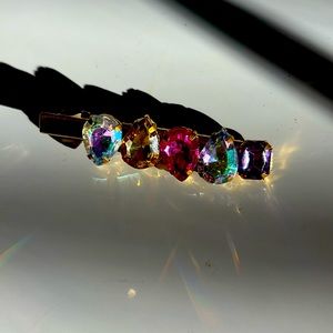 A dimond hair clip